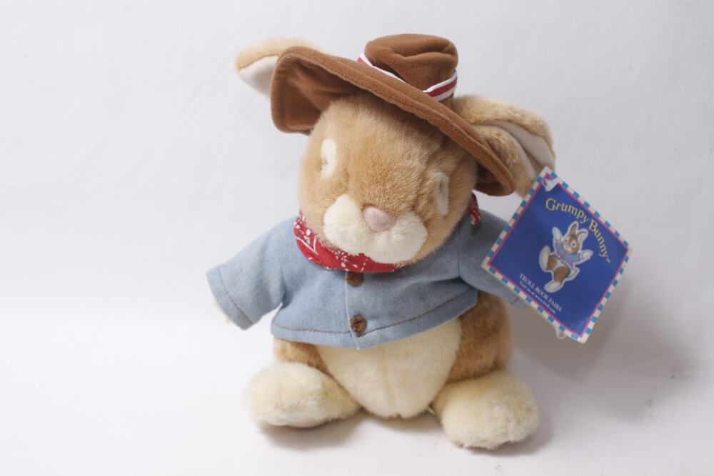1999 Troll Grumpy Bunny Limited Plush by Korman and McQueen ~ 260917-WH 772